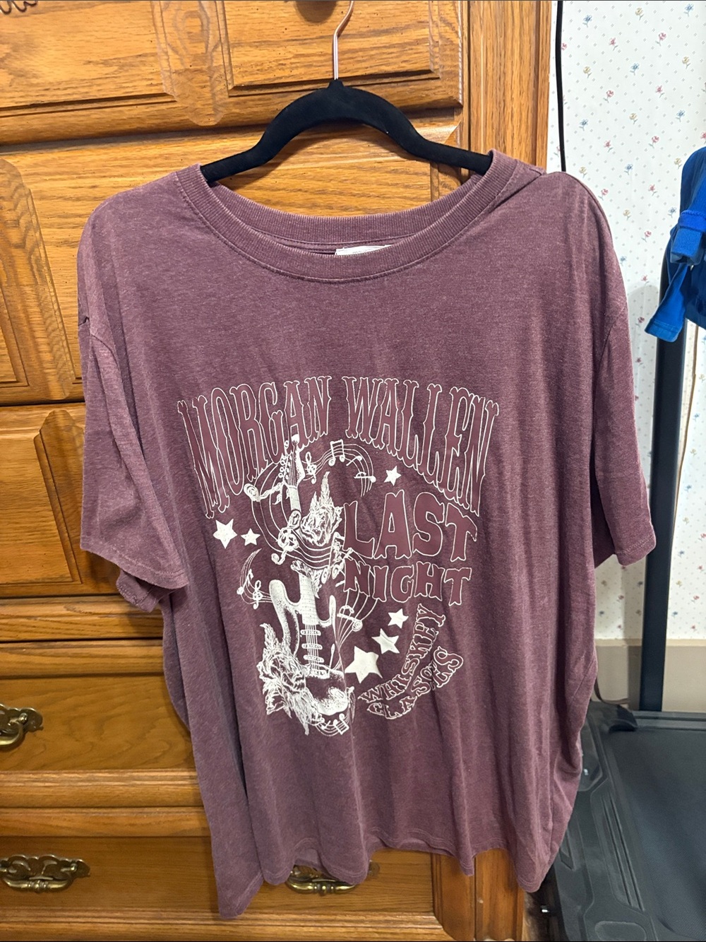 Maurices Mauve Graphic Short Sleeve Tee